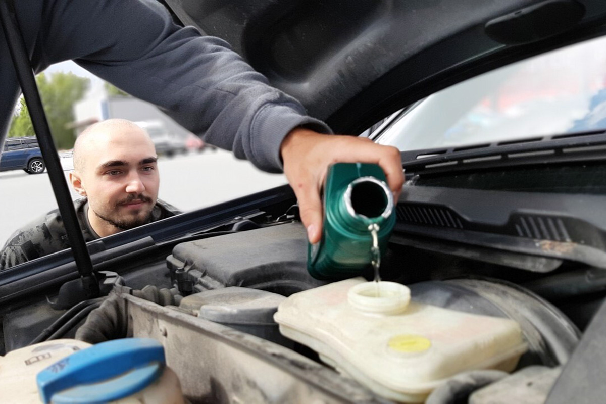 Co ile powinno wymieniać się olej w samochodzie?